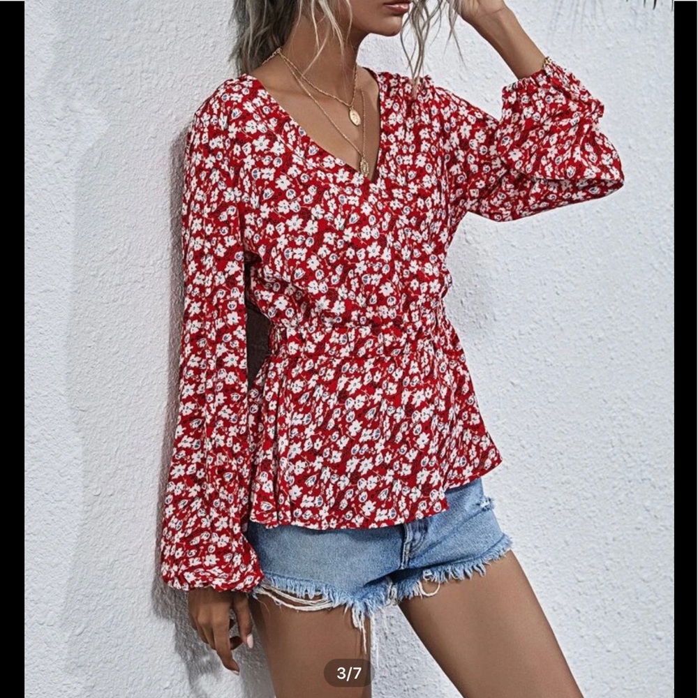 Floral surplice front Peplum blouse